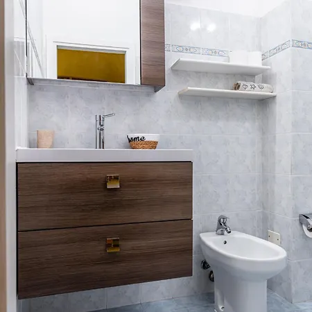 Melly House In The Center, Air-con, Wifi, Large Apartman *