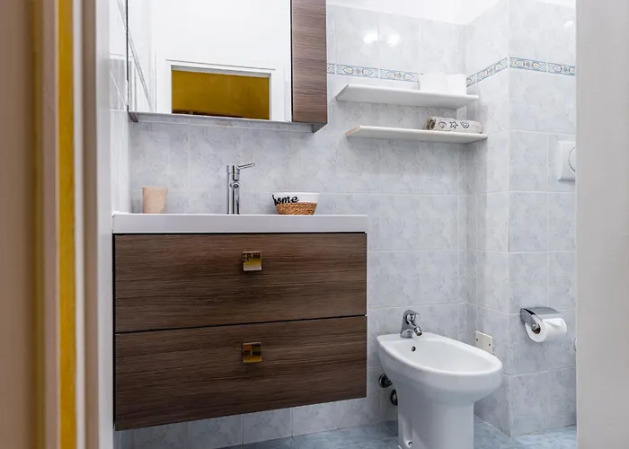 Melly House In The Center, Air-con, Wifi, Large 아파트 *