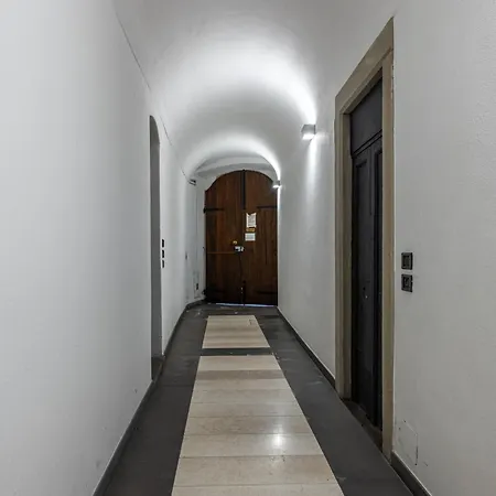 Melly House In The Center, Air-con, Wifi, Large *